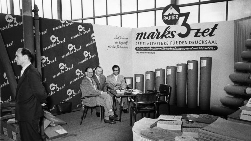 marks-3zet bei einer Ausstellung in den 50ern